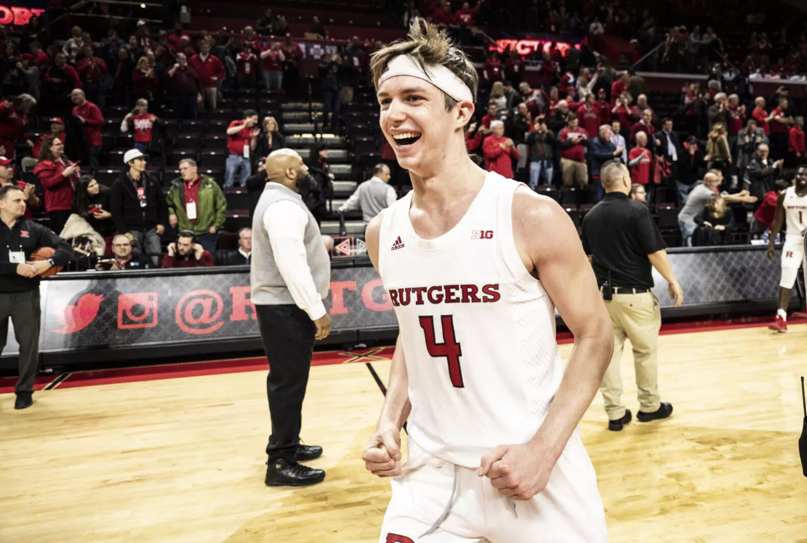 Paul Mulcahy playing basketball